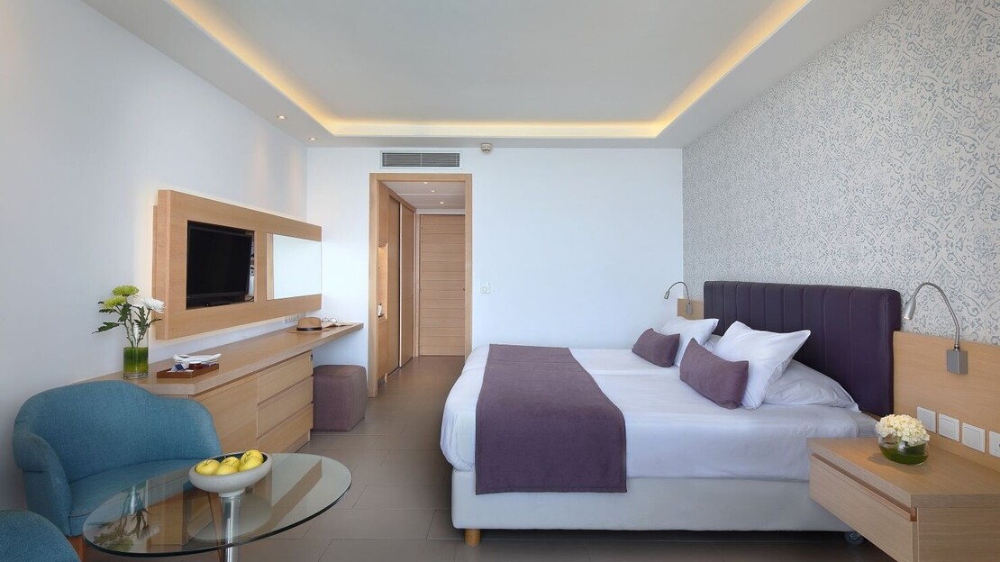 Royal Apollonia Hotel